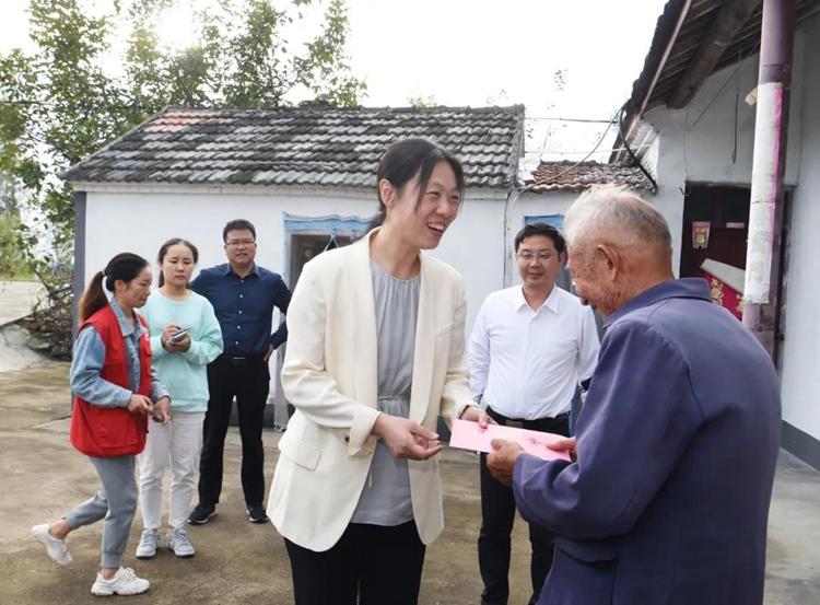 万旭万旭东